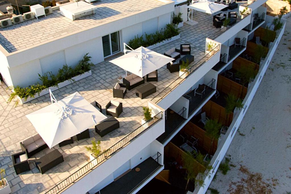 Hotel La Spiaggia Torre Lapillo Esterno foto
